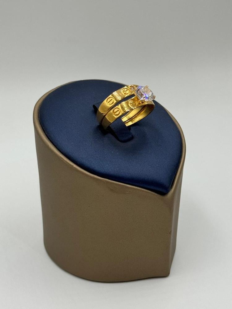 خاتم خطوبة تصميم عالمي ذهب عيار 21