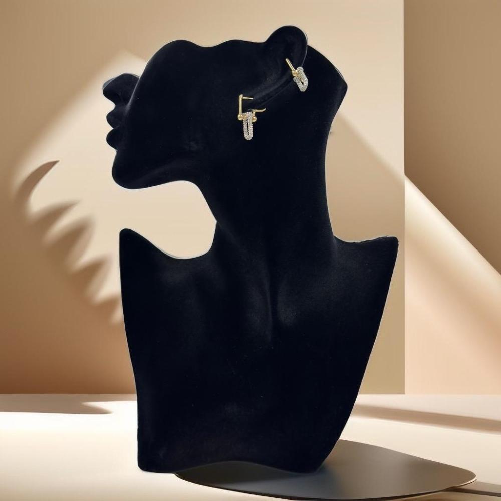 حلق تصميم عالمي ذهب عيار 18