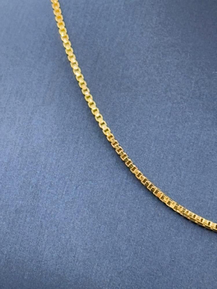 سلسال ذهب عيار 18