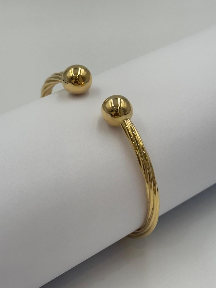 اسوارة ذهب فاخرة عيار 18 - مجوهرات قصر المدينة للذهب - الدمام