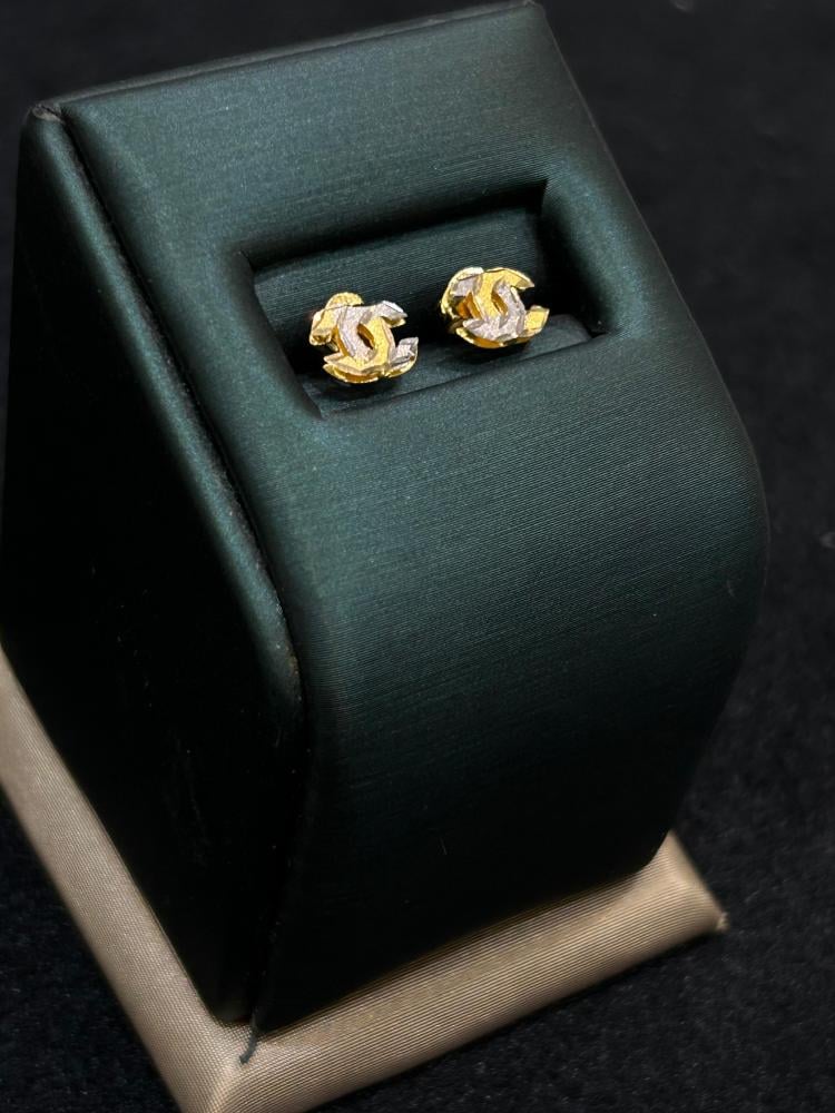 حلق شانيل ذهب عيار 18 - مجوهرات قصر المدينة للذهب - الدمام