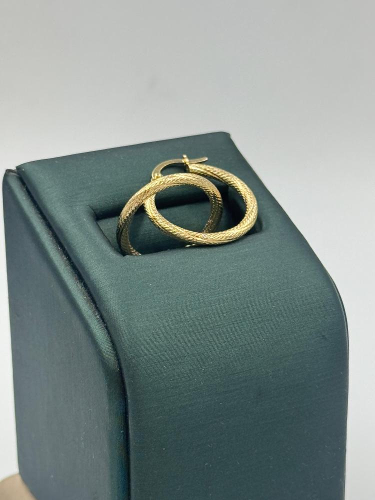 حلق ذهب عيار 18 مجدولة - مجوهرات قصر المدينة للذهب - الدمام