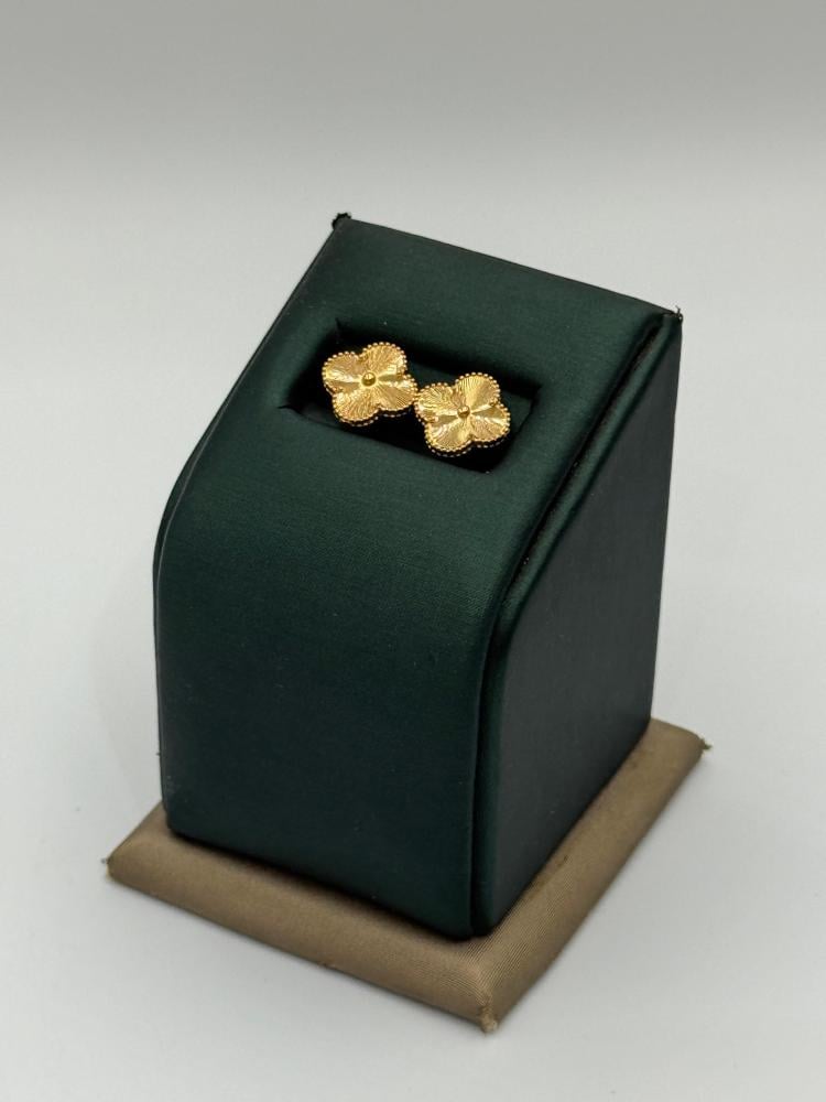 حلق تصميم عالمي ذهب عيار 21