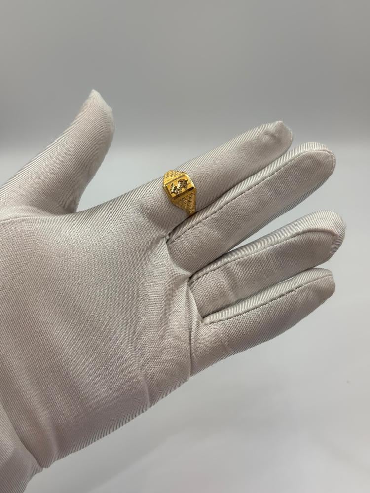 خاتم شعار الدولار عيار 21 - مجوهرات قصر المدينة للذهب - الدمام