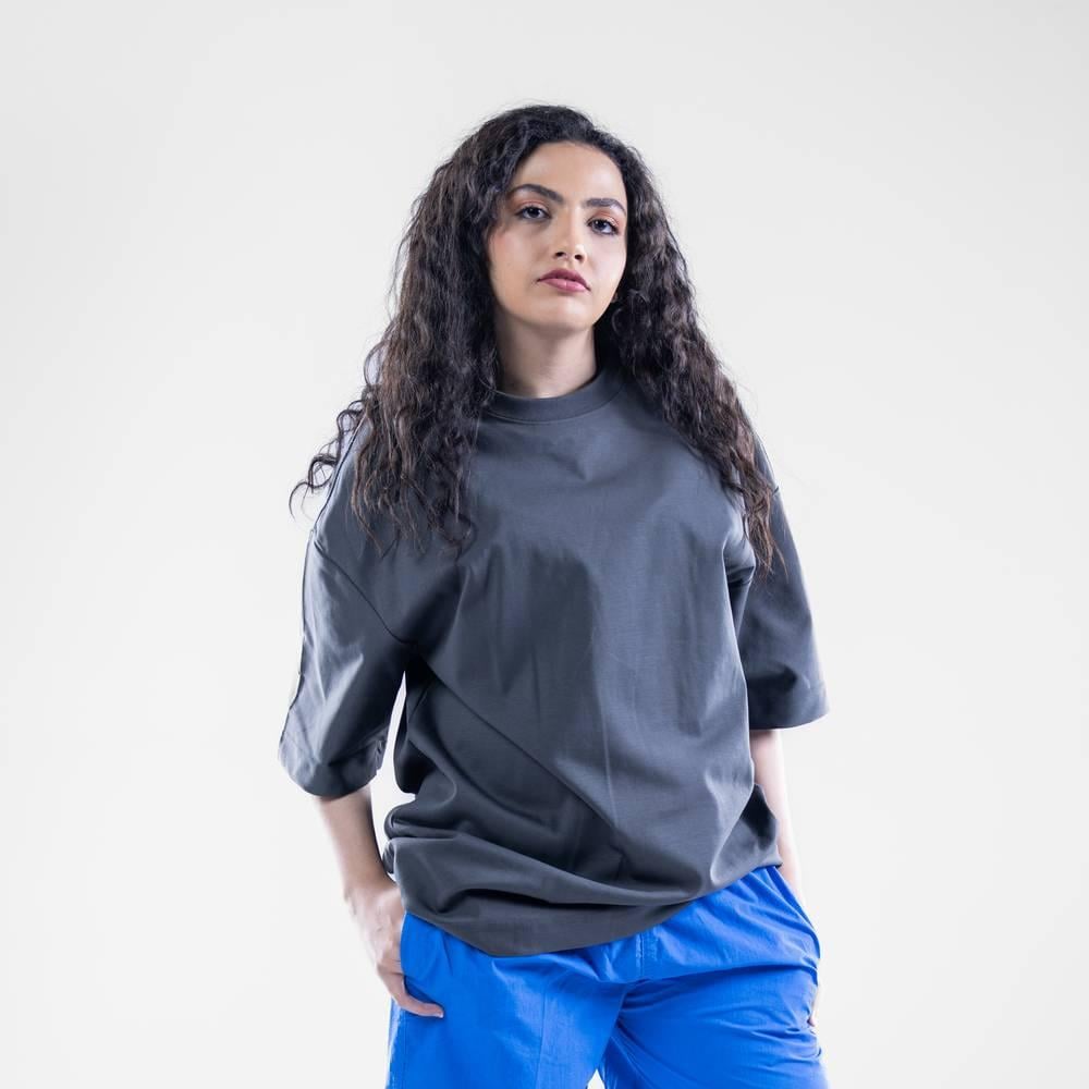 تيشيرت أوفر سايز ساده أنيق وعصري - اسود