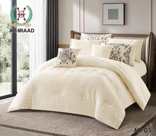 مفرش 8 قطع , لحاف نفرين , تلبيسة مخدة , شرشف مطاطي , رين , مخمل , فخام