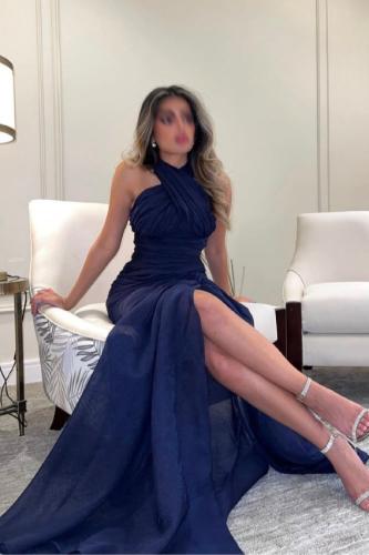 فستان شيفون كحلي ماسك عالجسم بتصميم مميز