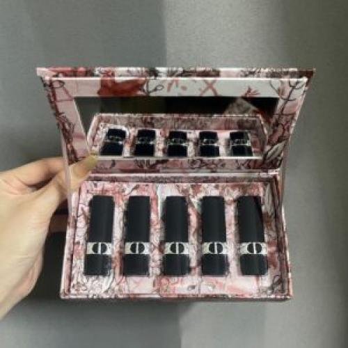 بوكس ارواج ديور فلفت Dior