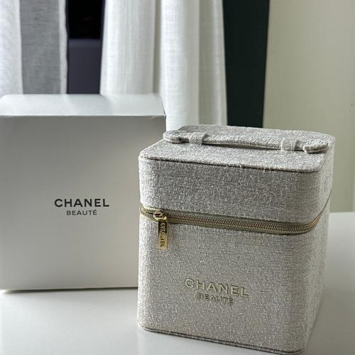 شنطة شامل البوكس CHANEL