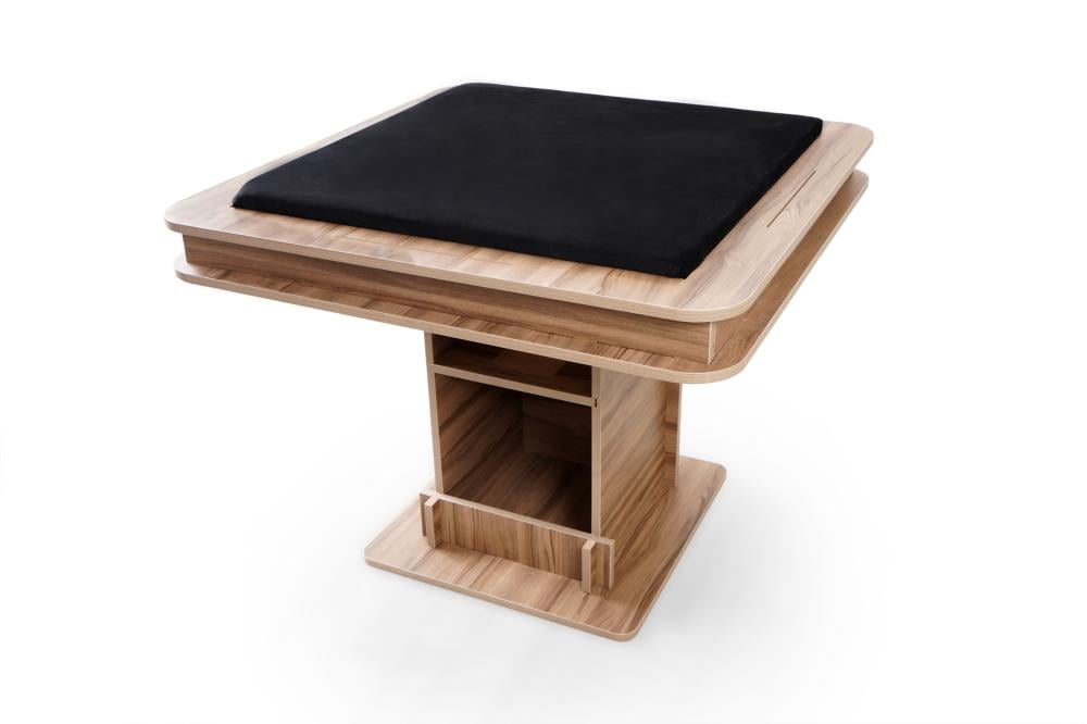 طاولة بلوت كبيرة