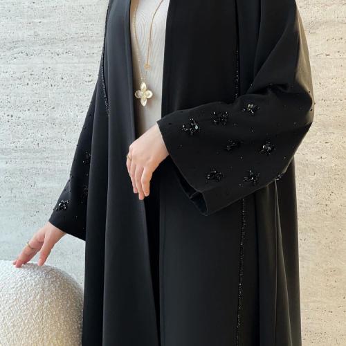 عباية كلوش لون اسود