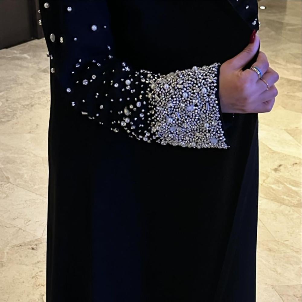 عباية ترند العروس