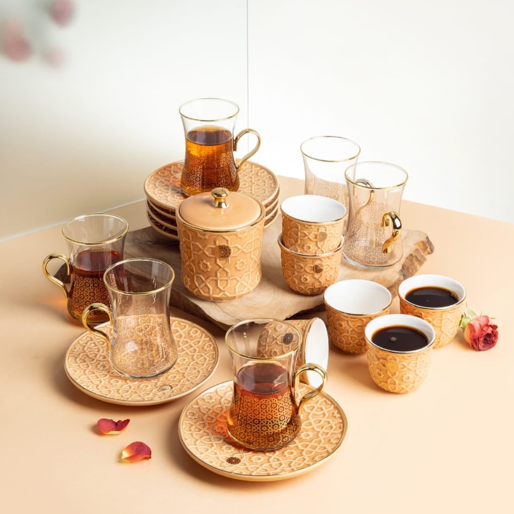 الشاي والقهوة العربية-1353620702