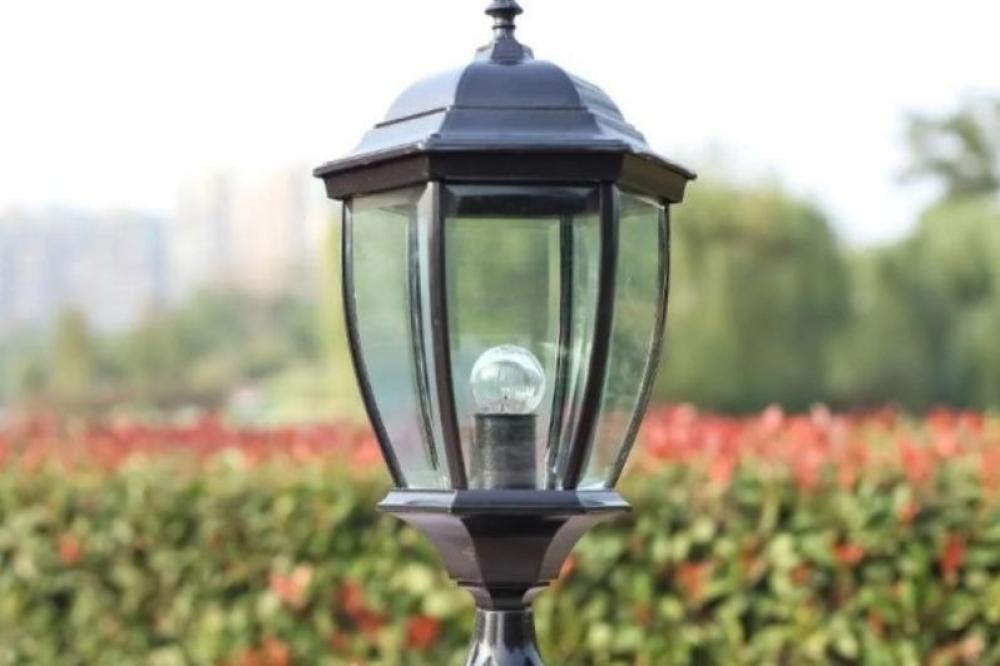 كشاف خارجي للمنزل