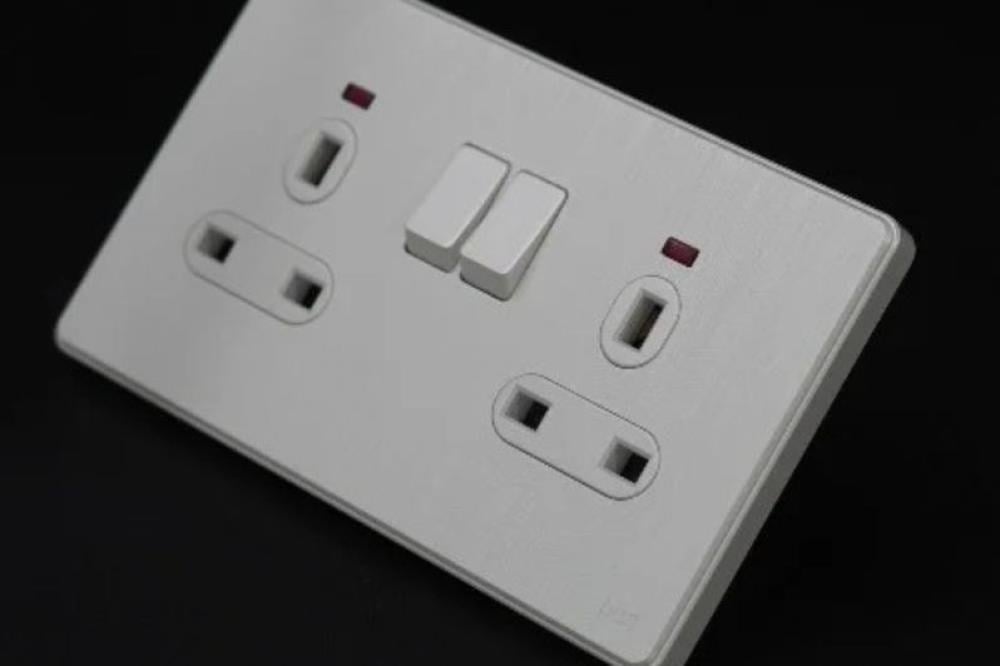 أفضل مفاتيح كهرباء في السعودية