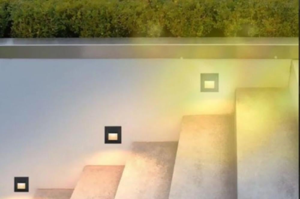 انارة الدرج الجانبية