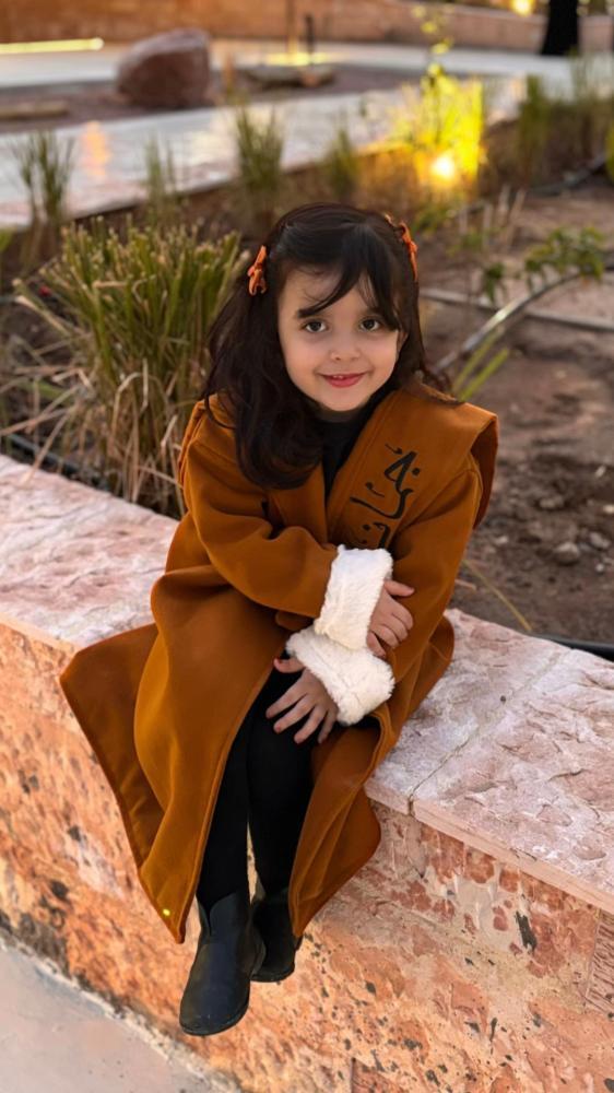 فروة شتوية شكل جديد رصاصي ولحمي