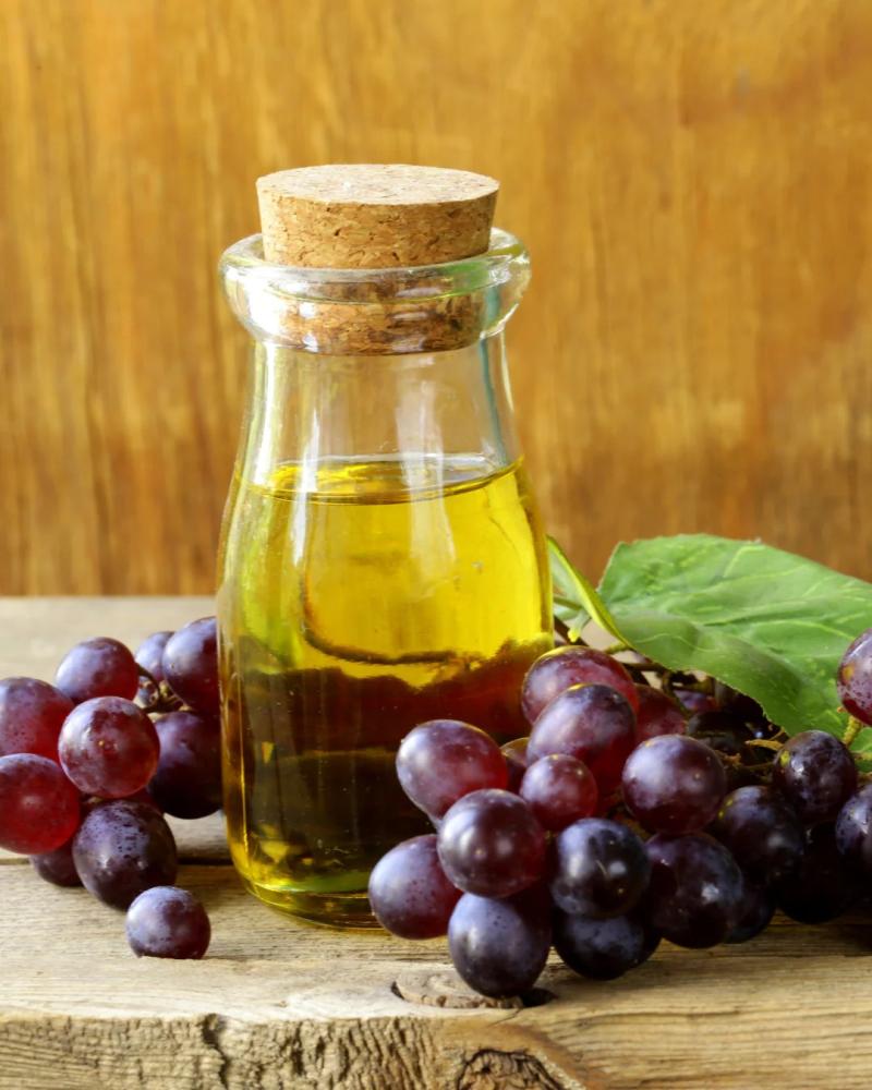 فوائد زيت بذور العنب للشعر