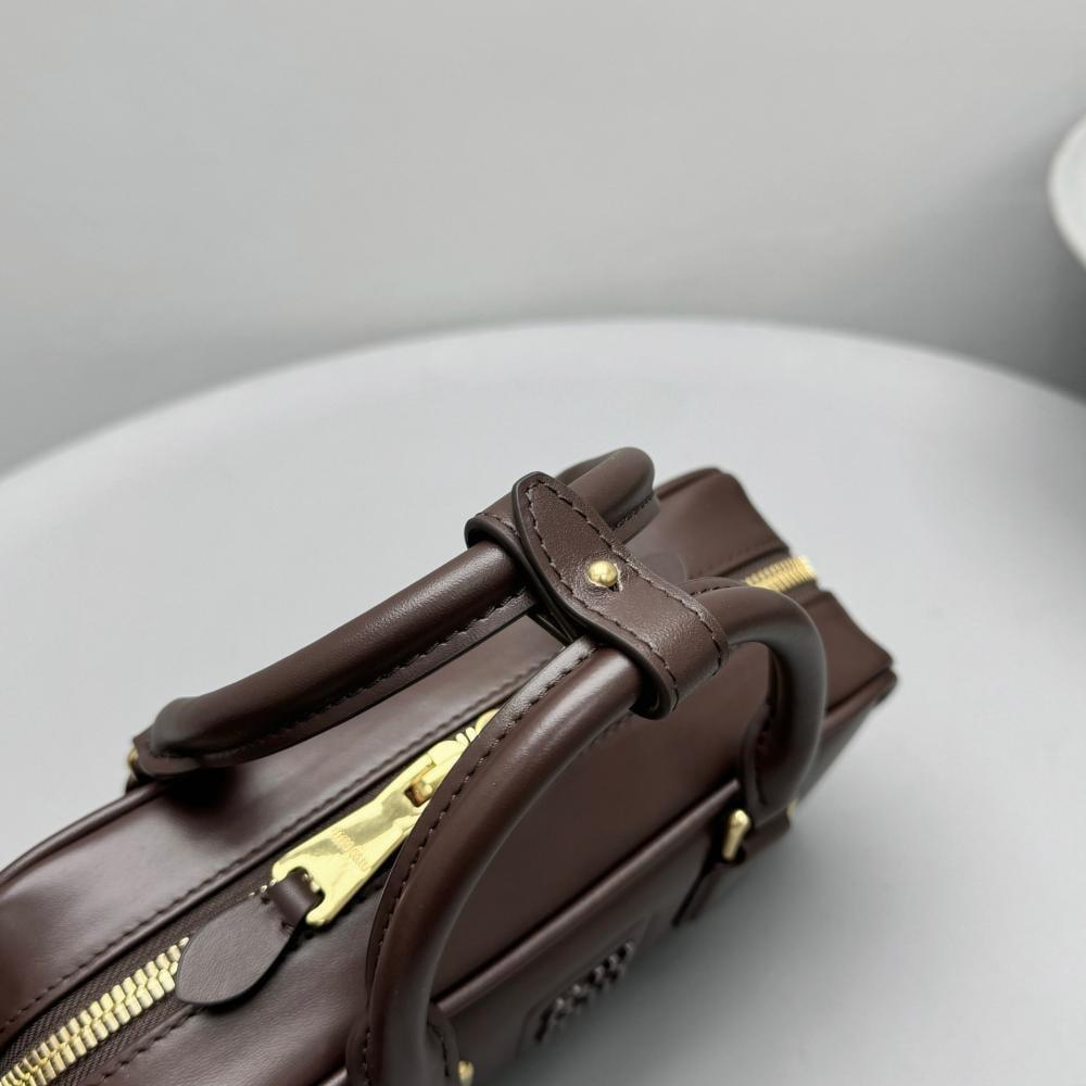 شنطه ميو ميو 22cm