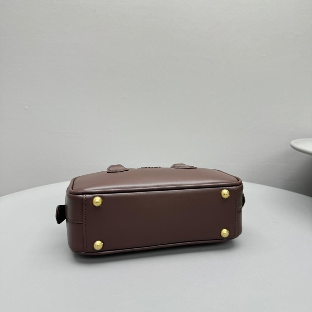 شنطه ميو ميو 22cm