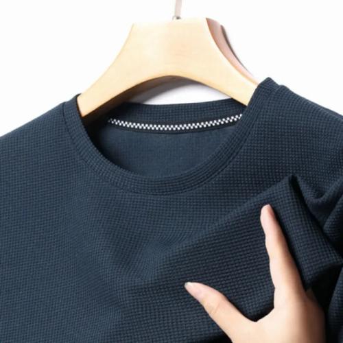 تي شيرت صيفي برقبة دائرية وأكمام قصيرة