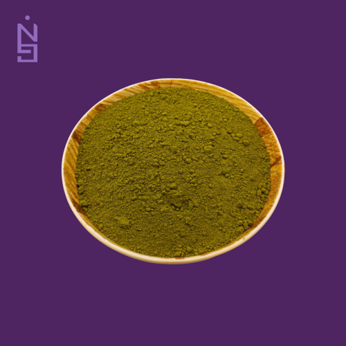 حنا مخلوط بأعشاب طبيعية