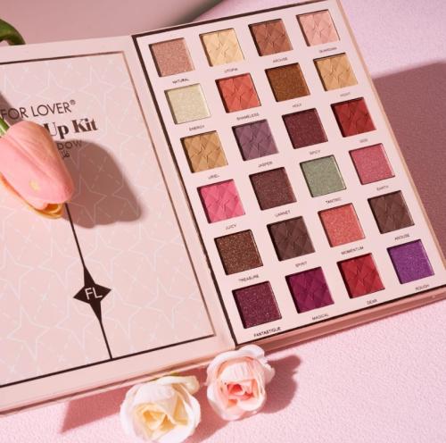 EYESHADOW FOR LOVER