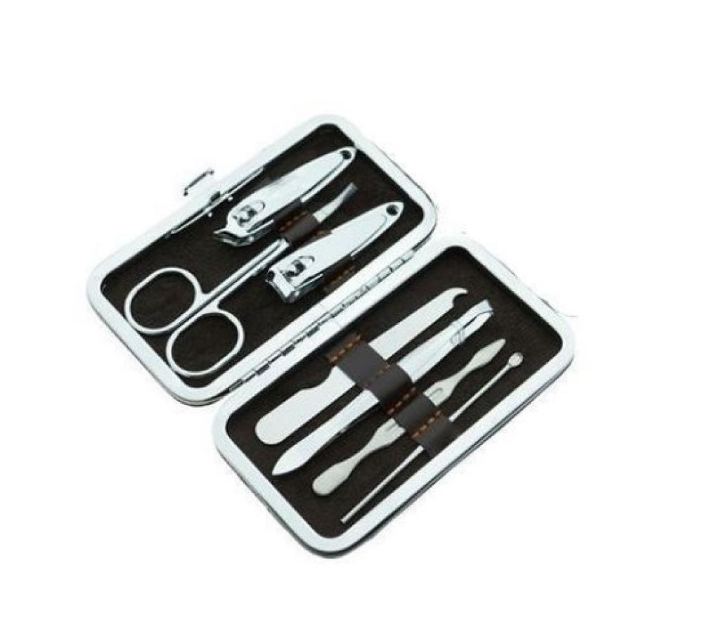 مجموعة العناية بالأظافر