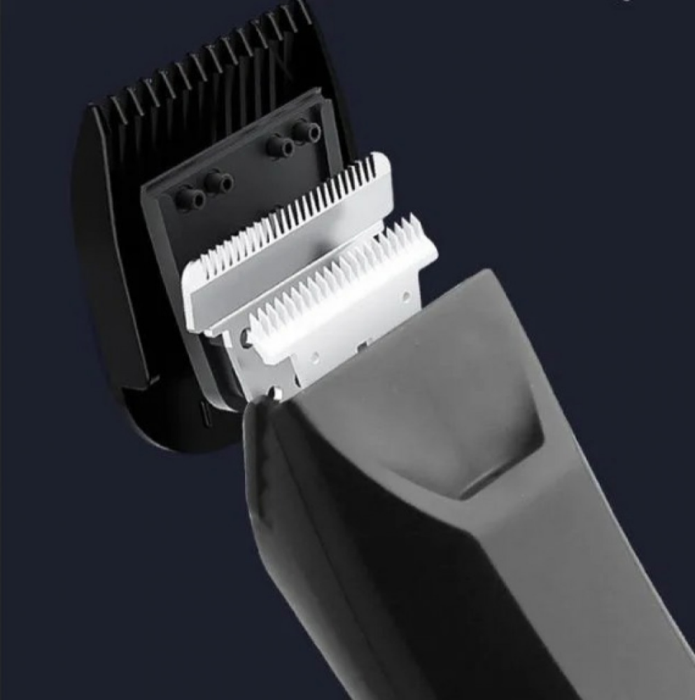 ماكينة حلاقة رجالي للشعر مقاومة للماء مع اعادة الشحن عبر منفذ USB