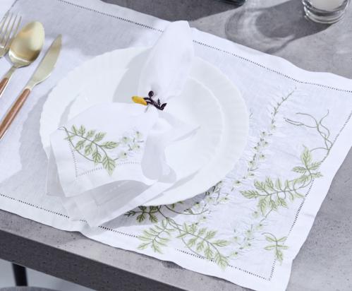 Garden placemats and napkins