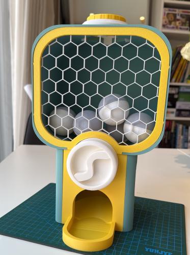 Capsule Vending Machine – Mini Reward Dispenserr