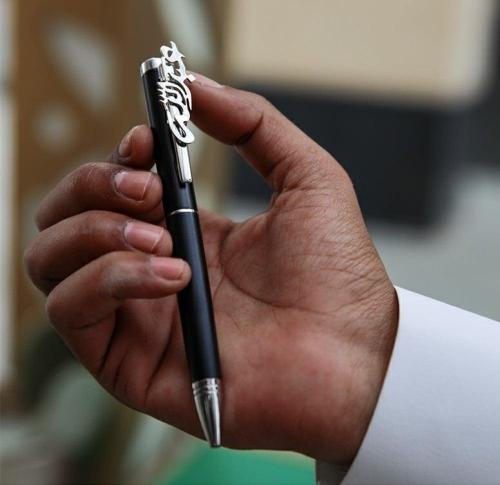 قلم بالاسم "من متجر فاطمة
