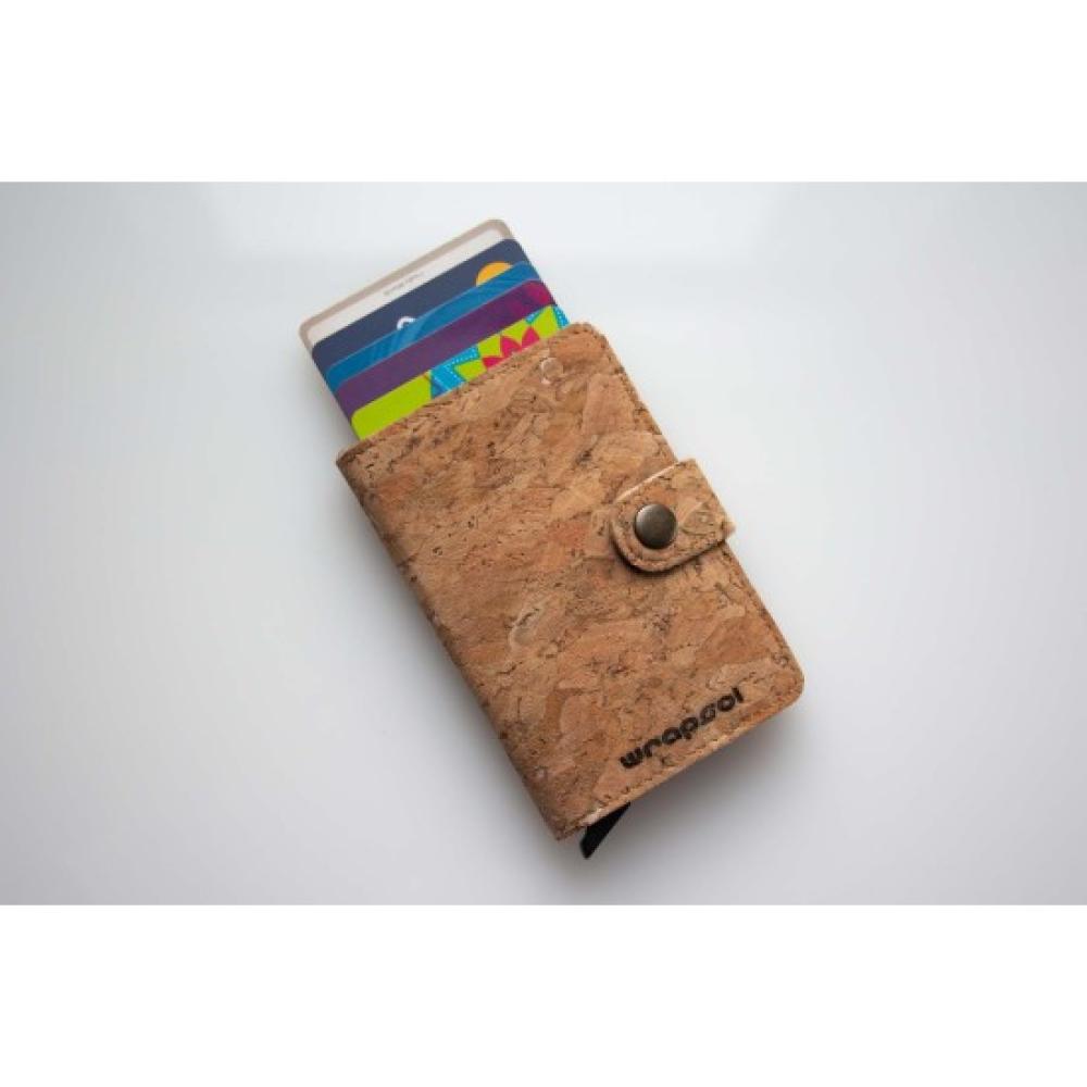 محفظة ذكية بآلية سحب بطاقات – جلد بيج أنيق