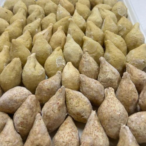 كبة مفرزنة بلحم ودجاج جاهزة للقلي أو الخبز