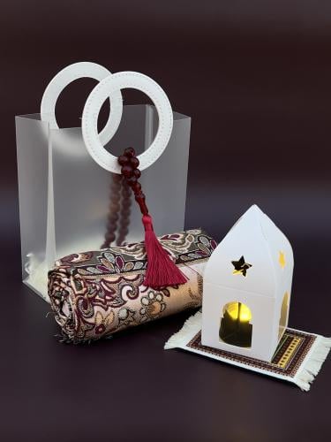 أكياس توزيعات رمضانيه مع سجادة صلاة