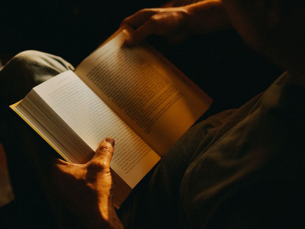 كتاب مكتبة منتصف الليل