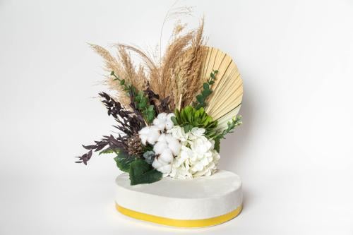 White Gift Stand