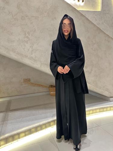 عباية غيمه نص كلوش قماش كريب الرياض