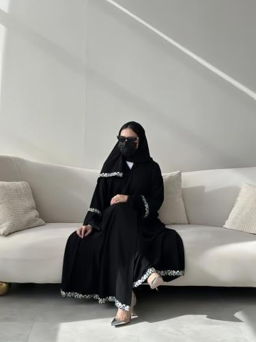 عباية آسيا بتطريز انيق