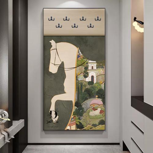 لوحة تعليق عبايات