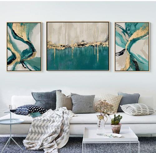 طقم مكون من ثلاث لوحات