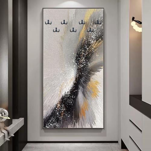 لوحة تعليق عبايات