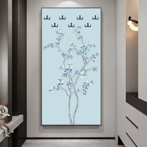 لوحة تعليق عبايات