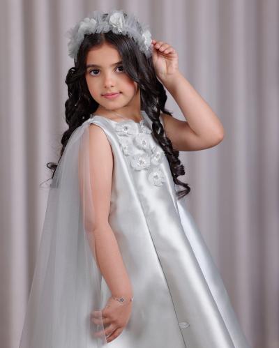 فستان بقصه ناعمه