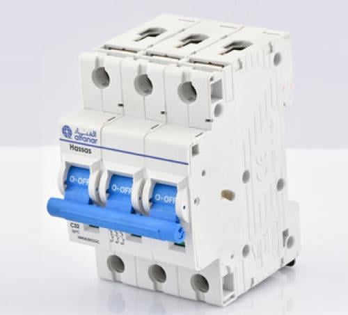 قاطع خارجي ثلاثي 40 امبير مع العلبة- الفنار