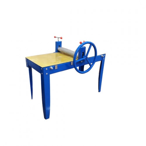 Ly-Q1 clay singularity