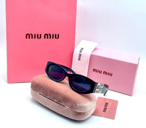 نظارة ماركة miu miu