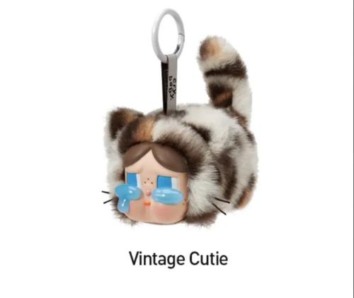 كراي بيبي - تعليقة الوحش اللطيف