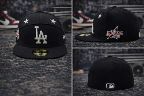 كاب LA أسود مقفل