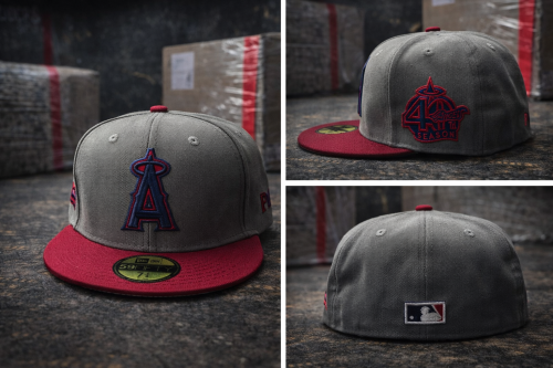 كاب A رمادي مقفل